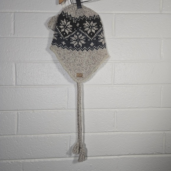 Ecoraggs Jacob Ash Schuessler Winter Hat One Size Fair Isle Tassels Beanie Snow - Picture 7 of 7